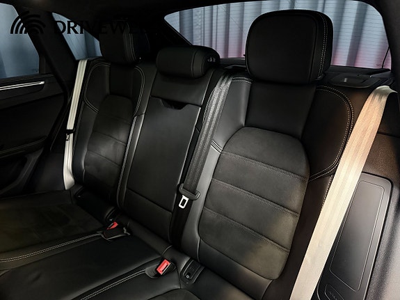 Porsche Macan GTS 8 of 29