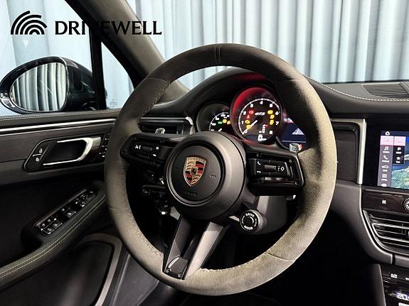 Porsche Macan GTS 11 of 29