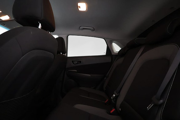 Hyundai Kona 10 of 16