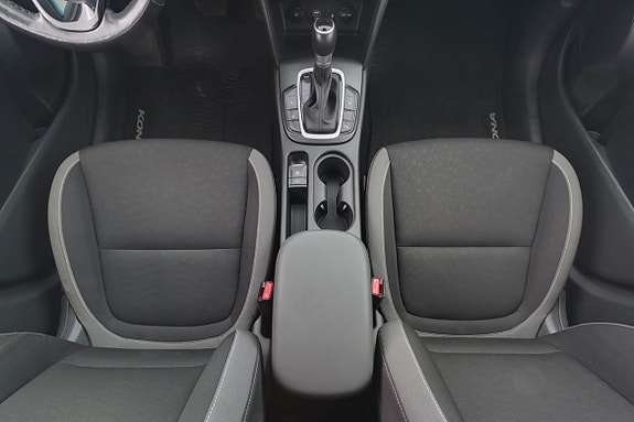 Hyundai Kona 9 of 16