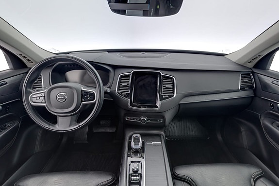 Volvo XC90 7 of 23