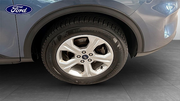 Ford Kuga 9 of 9