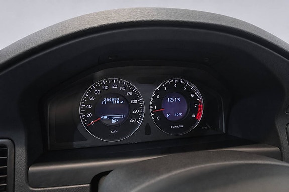 Volvo V70 18 of 27