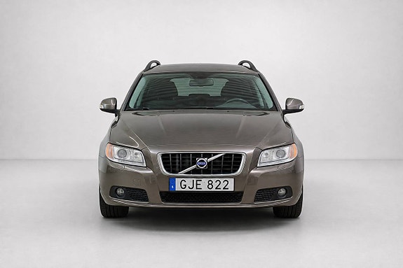 Volvo V70 3 of 27