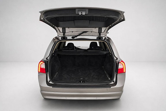 Volvo V70 7 of 27