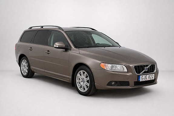Volvo V70 10 of 27