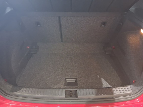 Seat Arona 12 of 12
