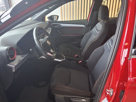 Seat Arona 6 of 12