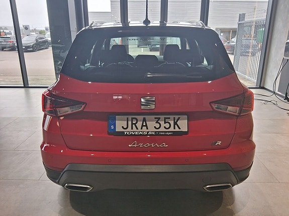 Seat Arona 5 of 12