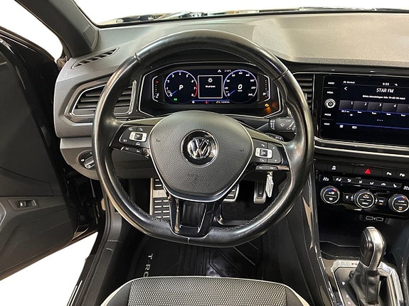 Volkswagen T-Roc 11 of 25