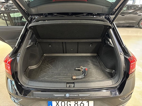 Volkswagen T-Roc 24 of 25