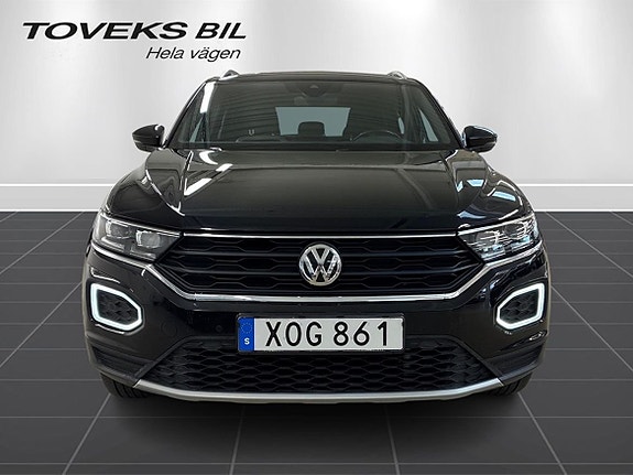Volkswagen T-Roc 8 of 25