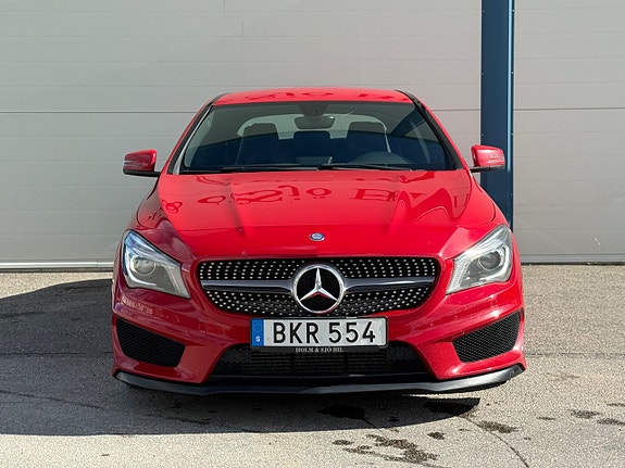 Mercedes-Benz CLA220 2 of 19