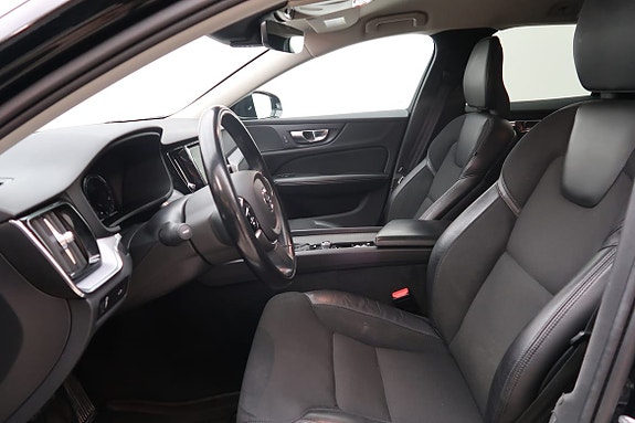 Volvo V60 4 of 22