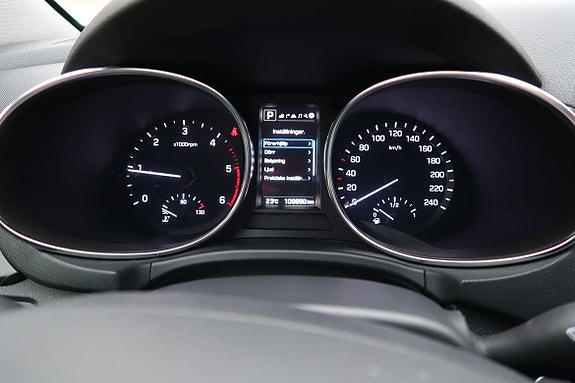 Hyundai Santa Fe 8 of 16