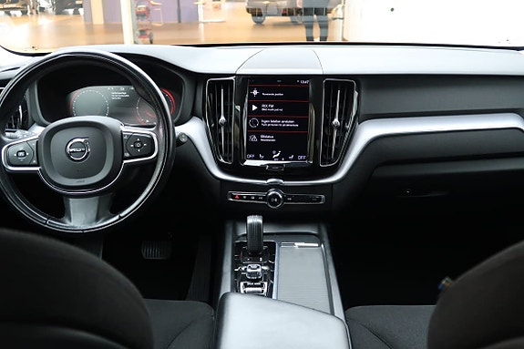 Volvo XC60 6 of 21