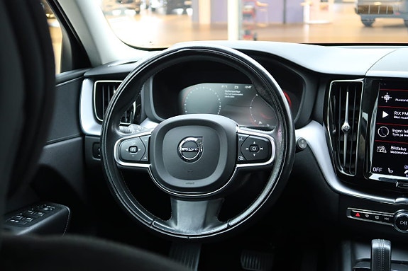 Volvo XC60 7 of 21