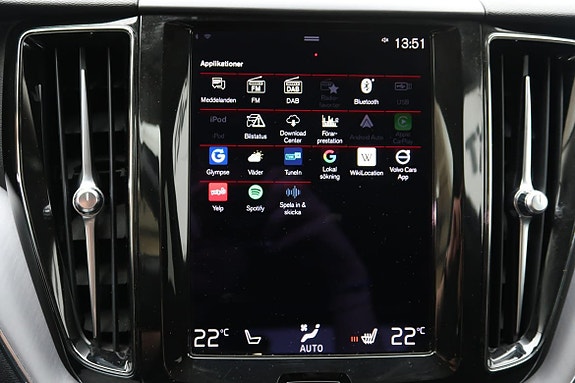 Volvo XC60 14 of 21