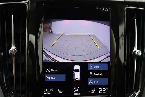 Volvo XC60 15 of 21
