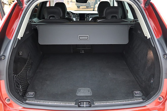 Volvo XC60 19 of 21