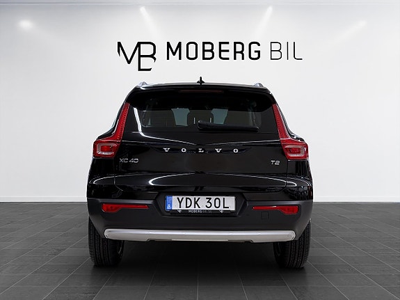 Volvo XC40 5 of 16