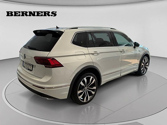 Volkswagen Tiguan Allspace 5 of 14
