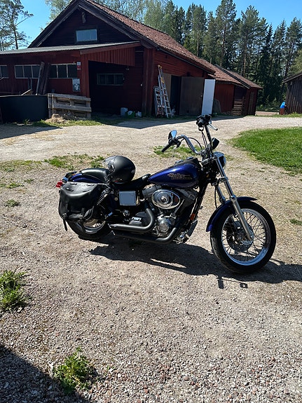 Harley-Davidson Super Glide 2 of 3