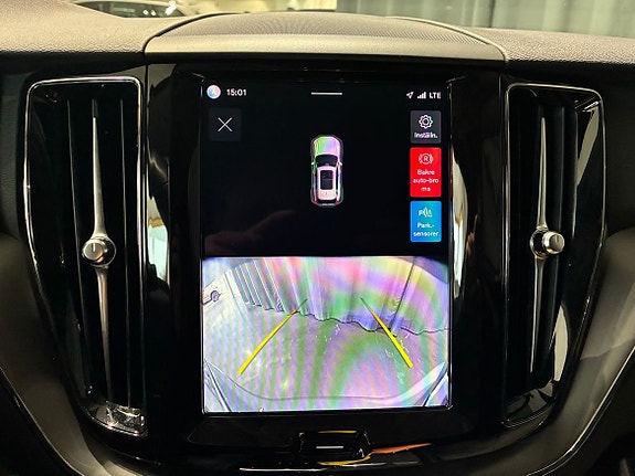 Volvo XC60 19 of 19