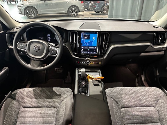 Volvo XC60 16 of 19