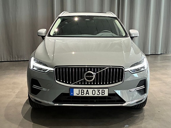 Volvo XC60 3 of 19