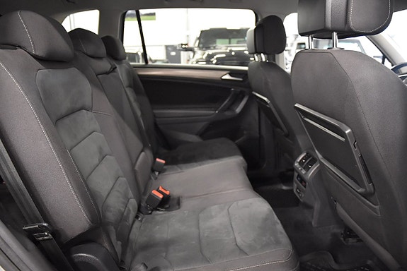 Volkswagen Tiguan Allspace 13 of 24