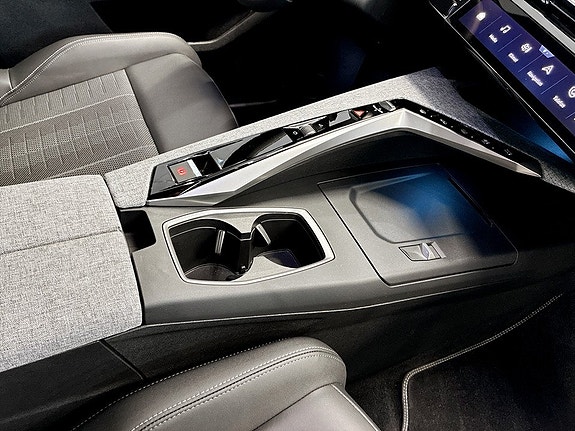 Peugeot 5008 10 of 15
