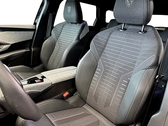 Peugeot 5008 5 of 15