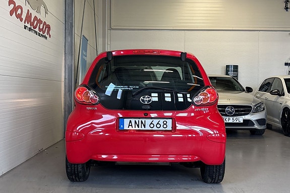 Toyota Aygo 9 of 16