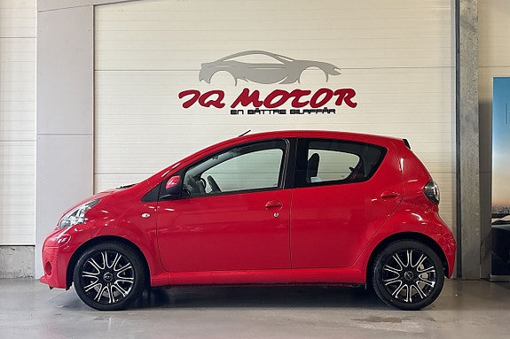 Toyota Aygo 4 of 16