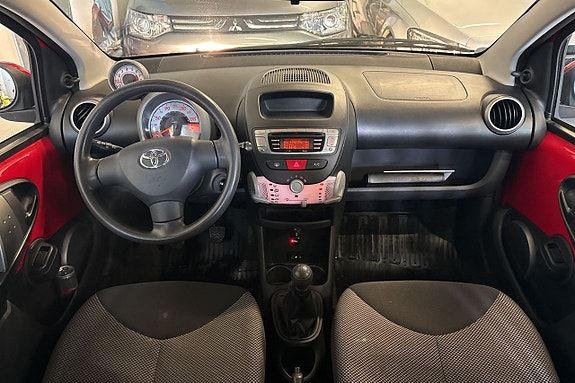 Toyota Aygo 15 of 16