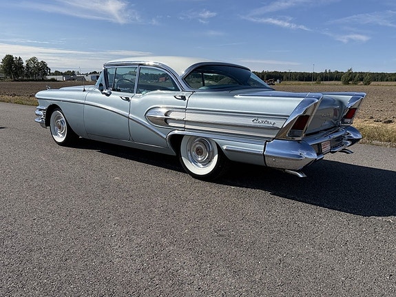 Buick Century 7 of 30