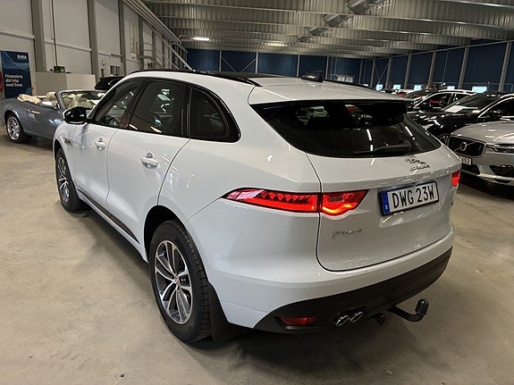 Jaguar F-PACE 6 of 26