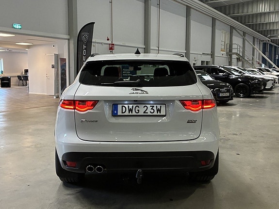 Jaguar F-PACE 5 of 26
