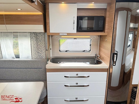 Hobby 515 UHL DE LUXE | Långbäddar | Lufttält | Mover | KAMPANJ 16 of 21