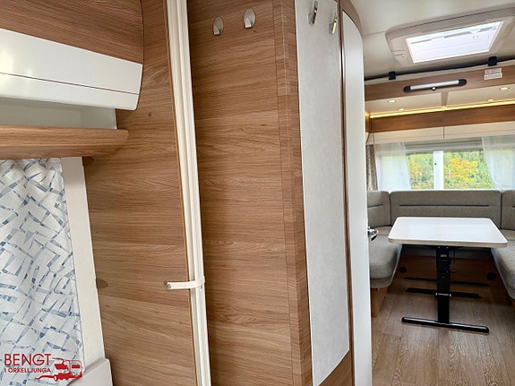 Hobby 515 UHL DE LUXE | Långbäddar | Lufttält | Mover | KAMPANJ 11 of 21