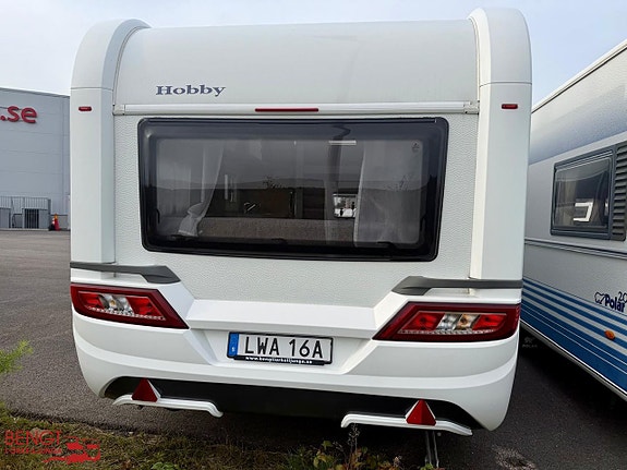 Hobby 515 UHL DE LUXE | Långbäddar | Lufttält | Mover | KAMPANJ 4 of 21