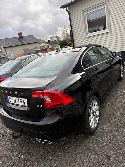 Volvo S60 8 of 10