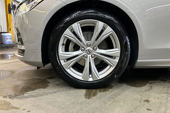 Volvo V90 19 of 24