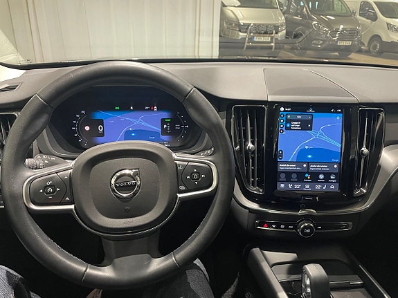 Volvo XC60 10 of 14