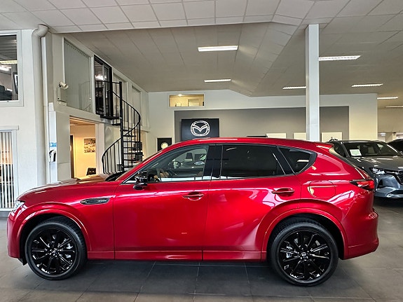 Mazda CX-60 2 of 17