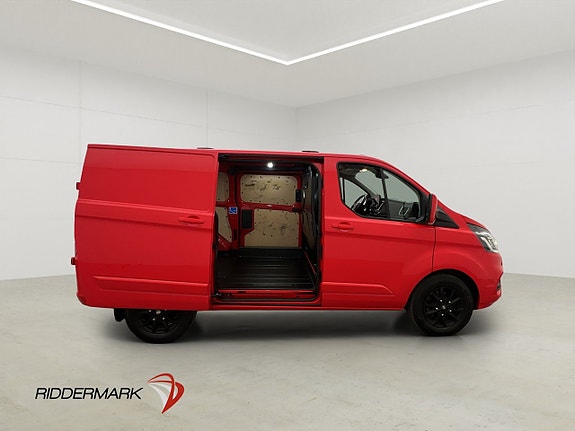 Ford Transit Custom 11 of 30