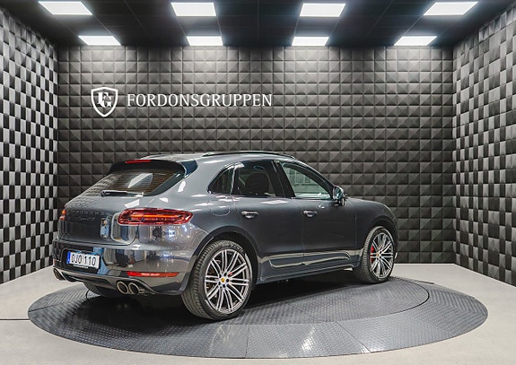 Porsche Macan GTS 7 of 27