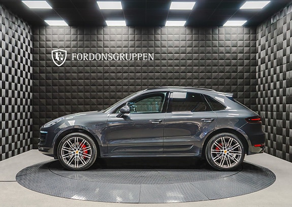Porsche Macan GTS 2 of 27