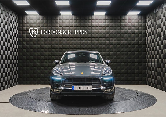 Porsche Macan GTS 10 of 27